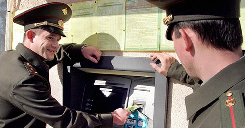 Как перевести деньги с армейской карты ВТБ - способы и условия