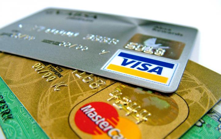 Сколько стоит годовое обслуживание карты Сбербанка Visa - способы и условия
